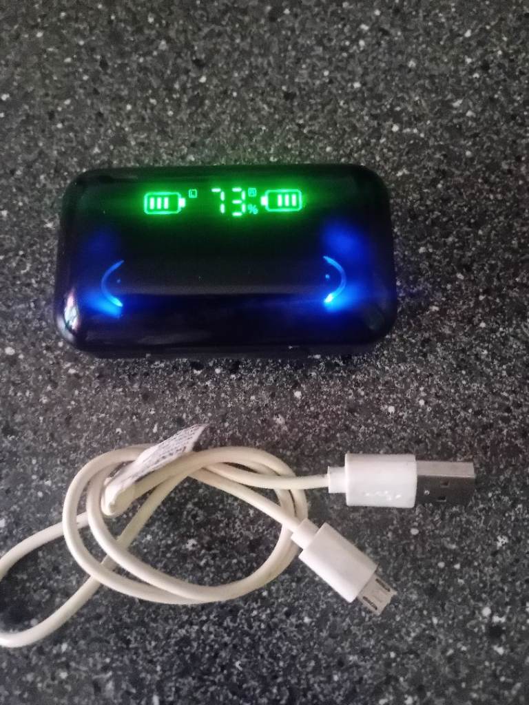 Wireless Earbuds Charging Case with LED Display & USB Cable - Good Condition