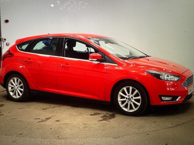 2015 Ford Focus 1.6 125 Titanium 5dr Powershift HATCHBACK Petrol Automatic