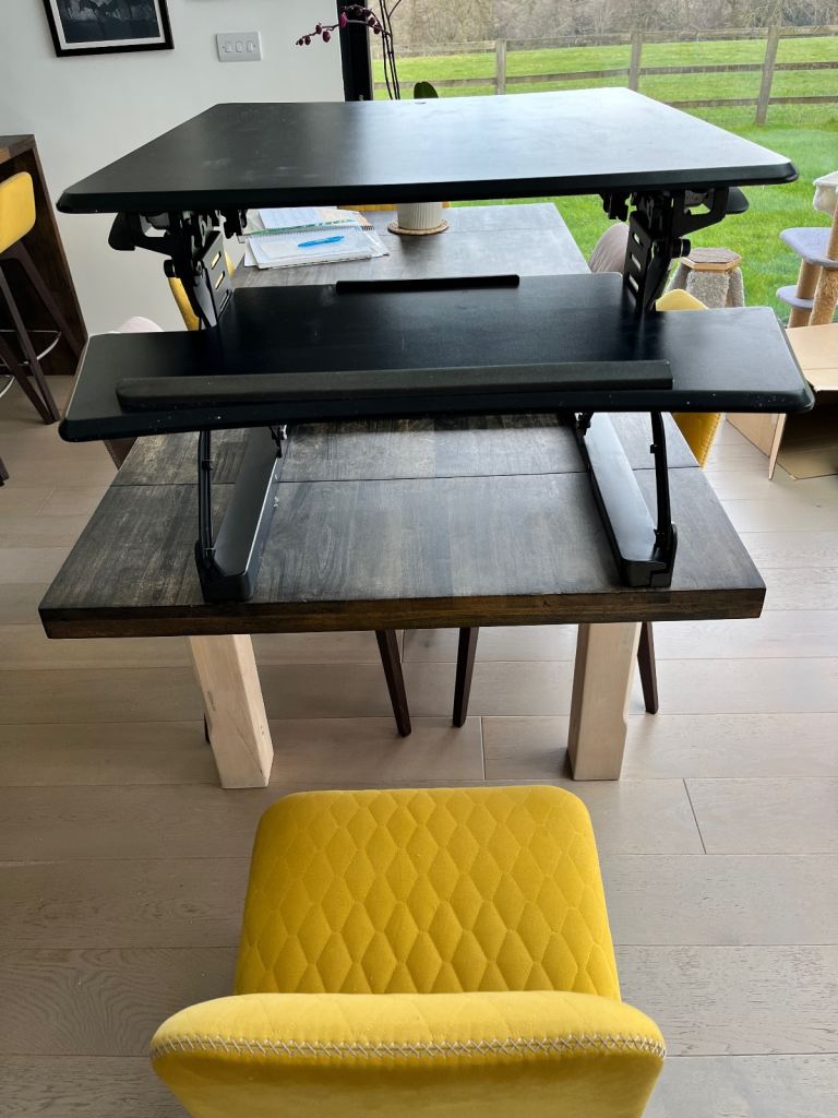 Furna Sit-Stand adjustable desk 
