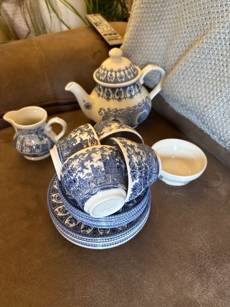 Broadhurst Charles & Diana Marriage Tea Set