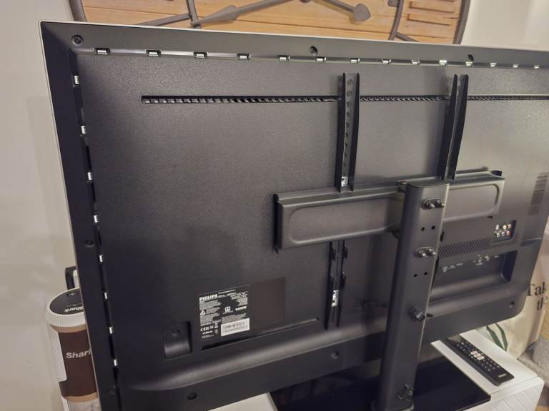 Philips 43PUS6754 43" Smart Ambilight 4K Ultra HD TV