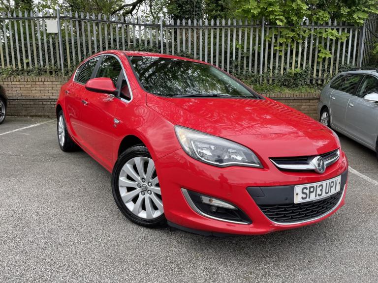 VAUXHALL ASTRA 1.6 16v Elite 2013