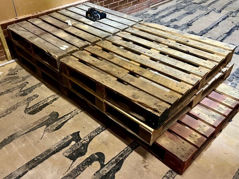 BONFIRE WOOD PALLETS