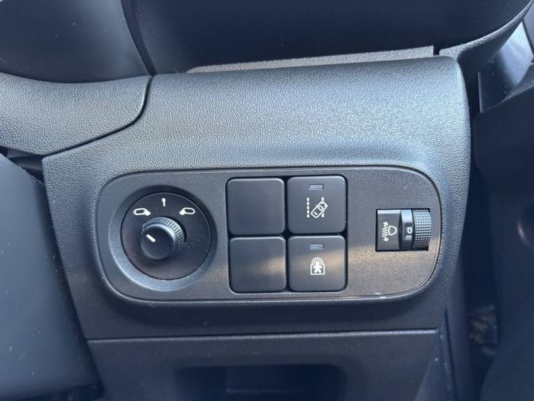 2017 Citroen C3 1.2 PureTech Feel Hatchback 5dr Petrol Manual Euro 6 (68 ps) Hatchback Petrol Manual