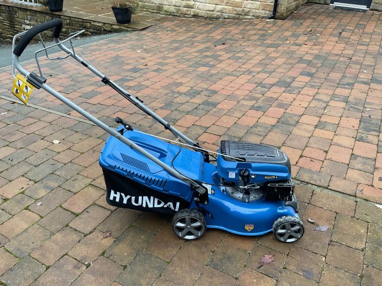 NEW Hyundai self propelled petrol mower