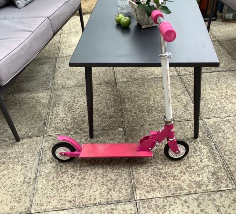 Evo Pink Kids Scooter – Foldable, Good Condition