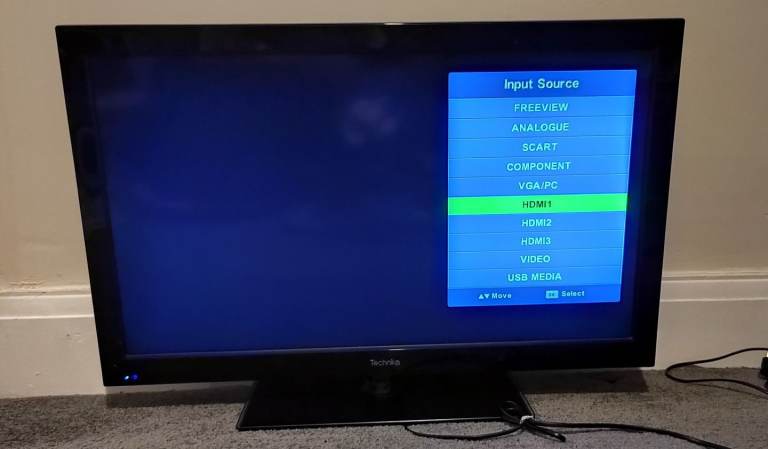 TV 32 INCH TECHNIKA