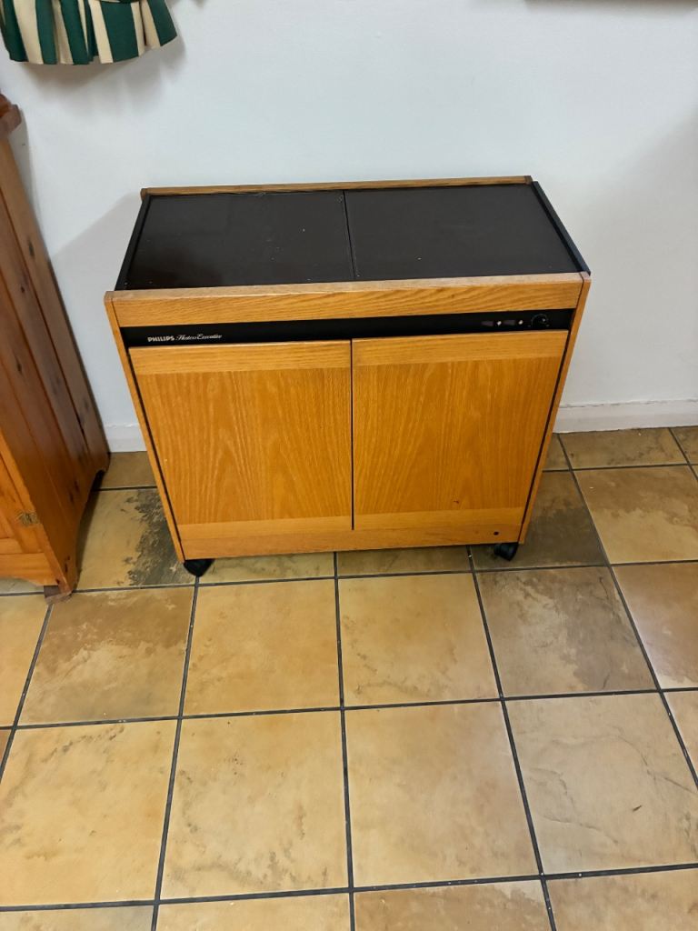 Phillips hostess 