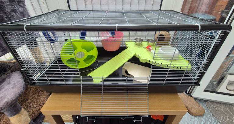 Savic plaza 100 hamster rodent cage with extras 