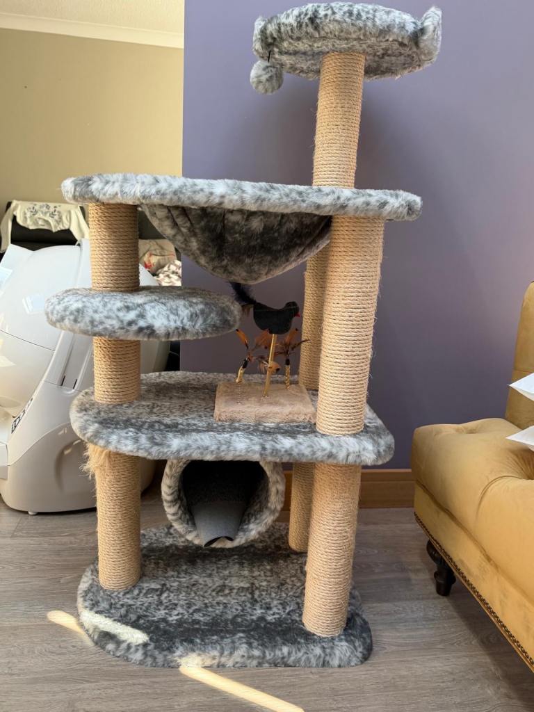 Cat tree