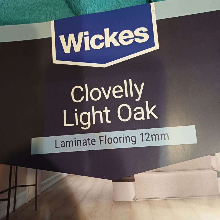 Light oak laminate floor 12mm, Clovelly from Wickes