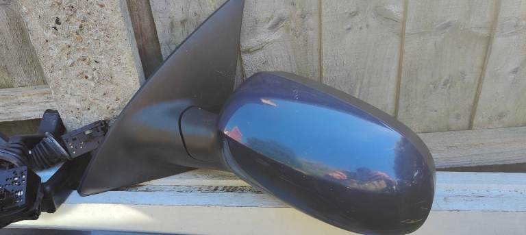 2006 vauxhall Corsa c z21b ultra blue wing mirrors  Pair