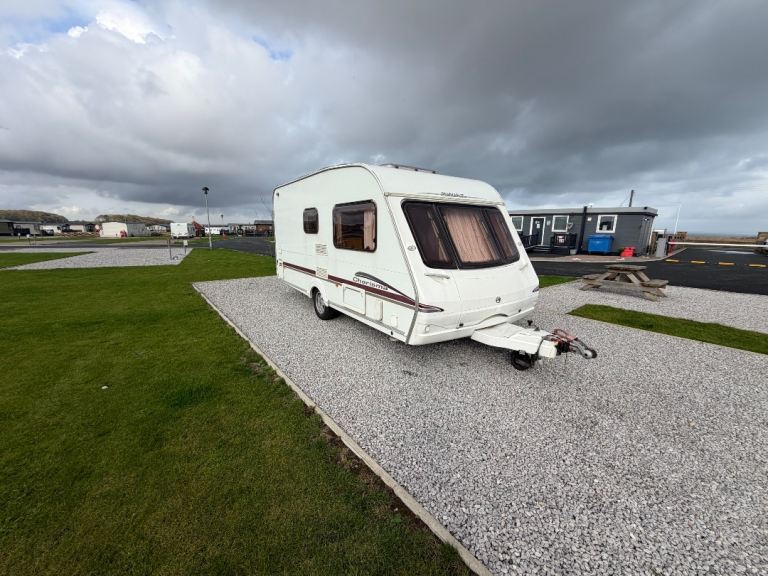 2005 swift charisma 230