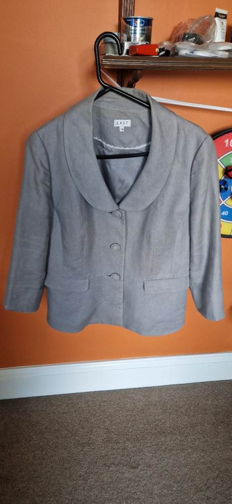 LADIES EAST LIGHT GREY JACKET SIZE 14 PETITE. LINEN. EXCELLENT CONDITION.