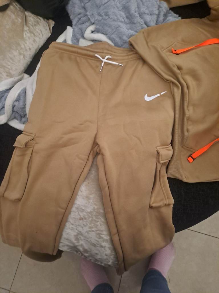 Mens Nike tracksuit 