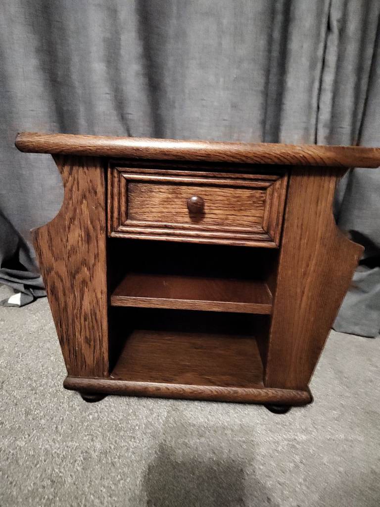 image for Wooden magazine rack 