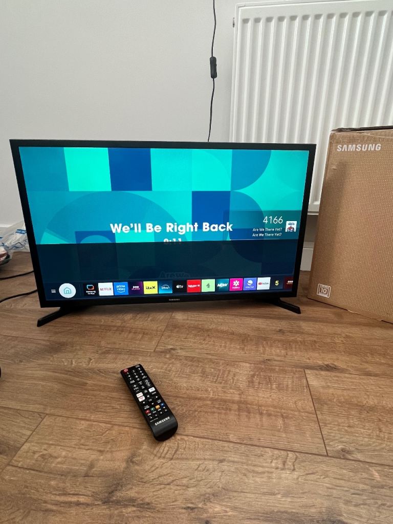 Samsung Full HD TV 32 in/80 cm £75 OBO 