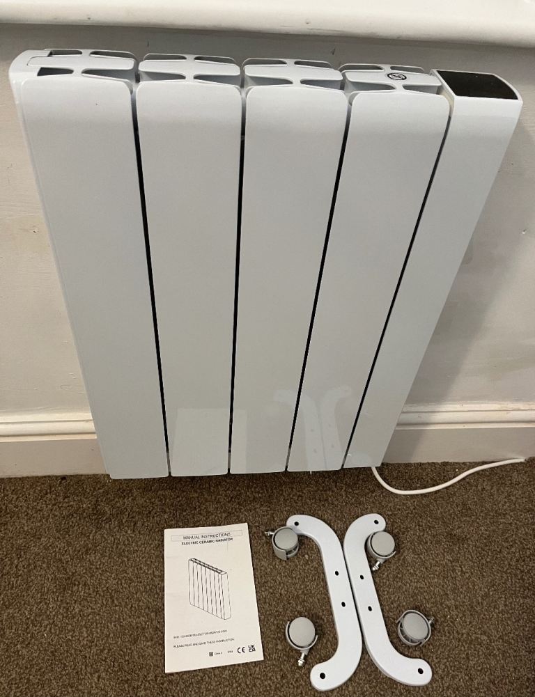 1000 W smart ceramic core electric radiator. 