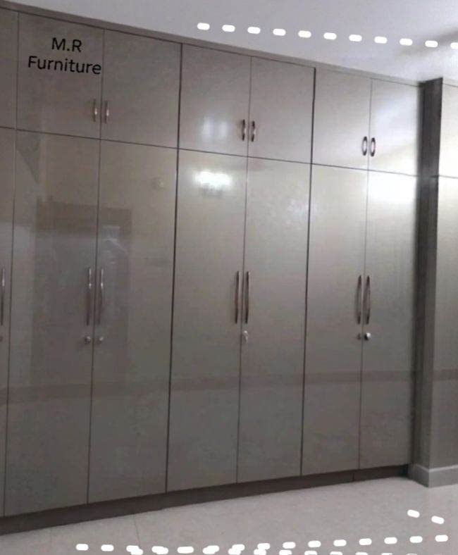 Discount Deals Available 6 Door Wardrobes with Top Boxes 