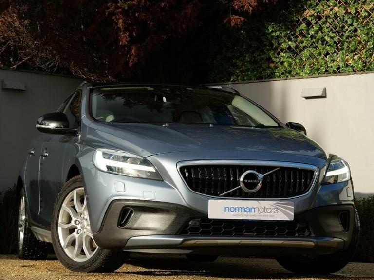 2016 Volvo V40 Cross Country 2.0 T5 Pro Hatchback 5dr Petrol Auto AWD Euro 6 (s/s) (245 ps) Hatch...