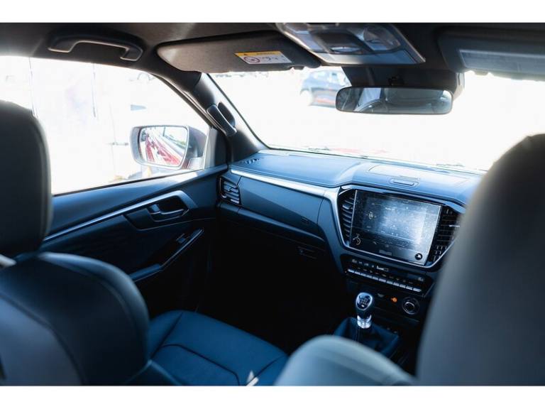  Isuzu D-Max DL40 Dcb Pick Up Diesel Manual