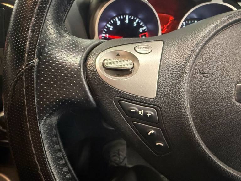 2013 Nissan Juke 1.6 Acenta 5dr HATCHBACK PETROL Manual