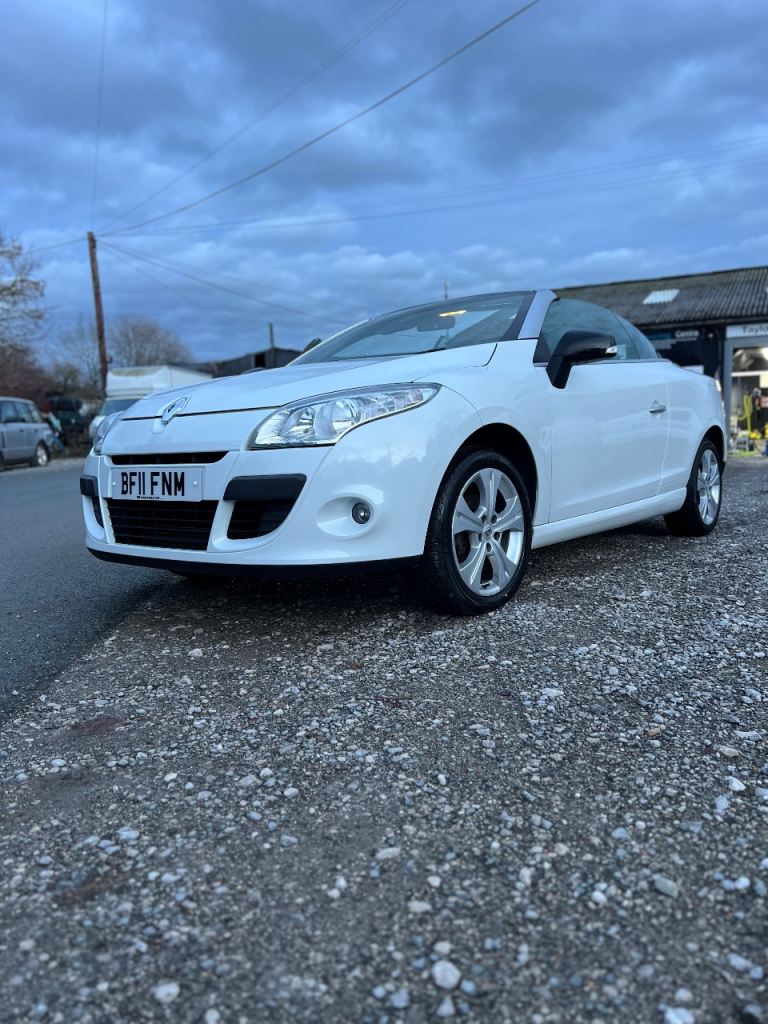 Renault, MEGANE, Convertible, 2011, Manual, 1397 (cc), 2 doors