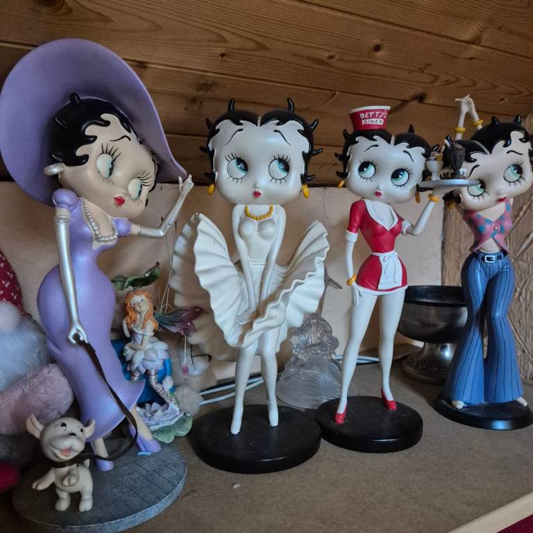 Bettyboo 12 inch figure's 