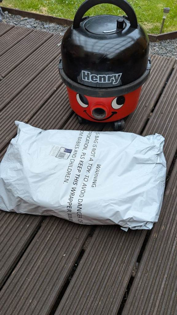 Henry Vacuum Cleaner full working order which new attachments 