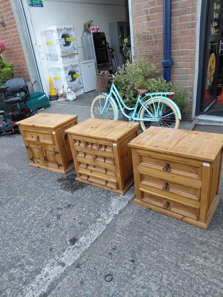 Mexican pine 3 drawer chest 65cm x 42cm x 60cm, Ref:1062