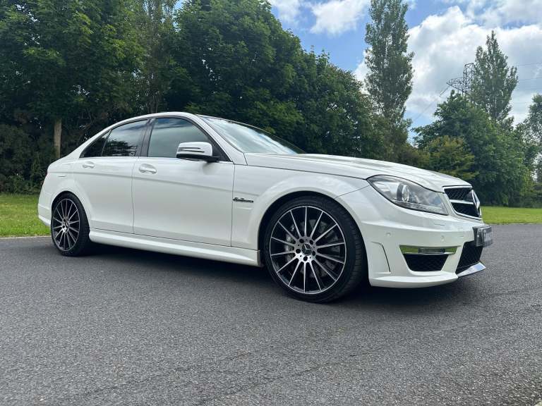 image for *** 2012 Mercedes-Benz C63 AMG 6.2 V8 460 BHP *** SUN-ROOF 