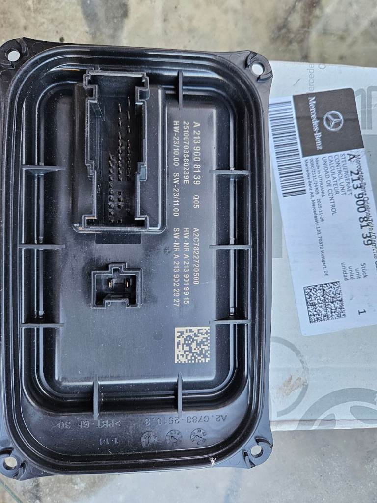 Genuine mercedes w213 headlamp control unit 
