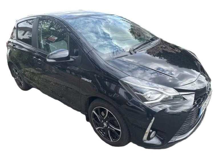 2017 Toyota Yaris 1.5 VVT-h Design Hatchback 5dr Petrol Hybrid E-CVT Euro 6 (s/s) (100 ps) Hatchb...