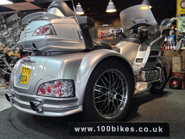 2009 HONDA GL1800 GOLDWING DELUXE EML MARTINIQUE TRIKE WITH 27,000 MILE'S 
