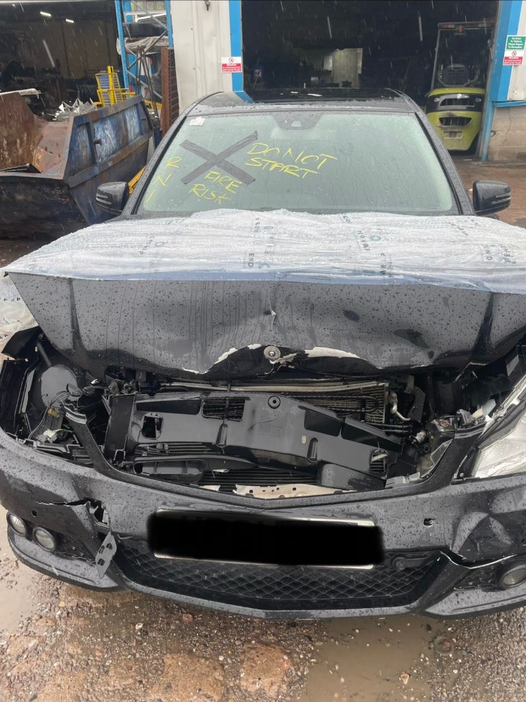 MERCEDES BENZ W204 S204 BREAKING HEADLIGHT WING DOOR SUSPENSION MIRROR BOOTLID REAR BUMPER ELECTRONI