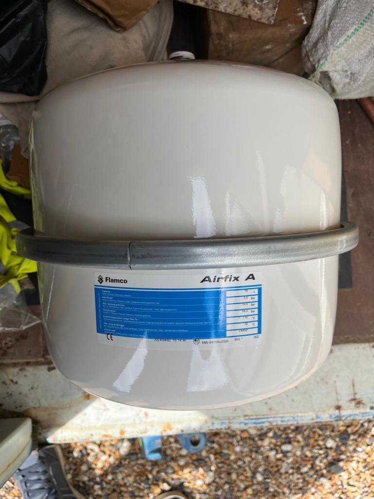 Expansion vessel 18l