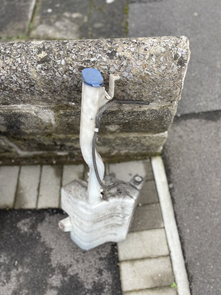 Transit mk7 washer bottle and pump