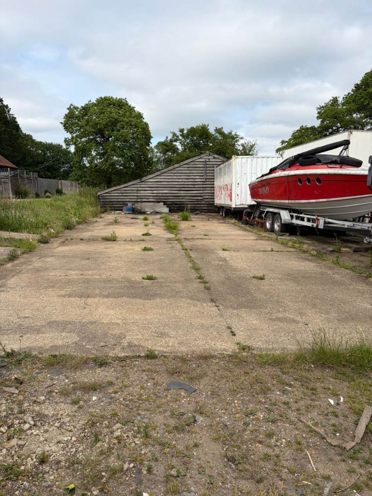 Hard standing parking strips to let