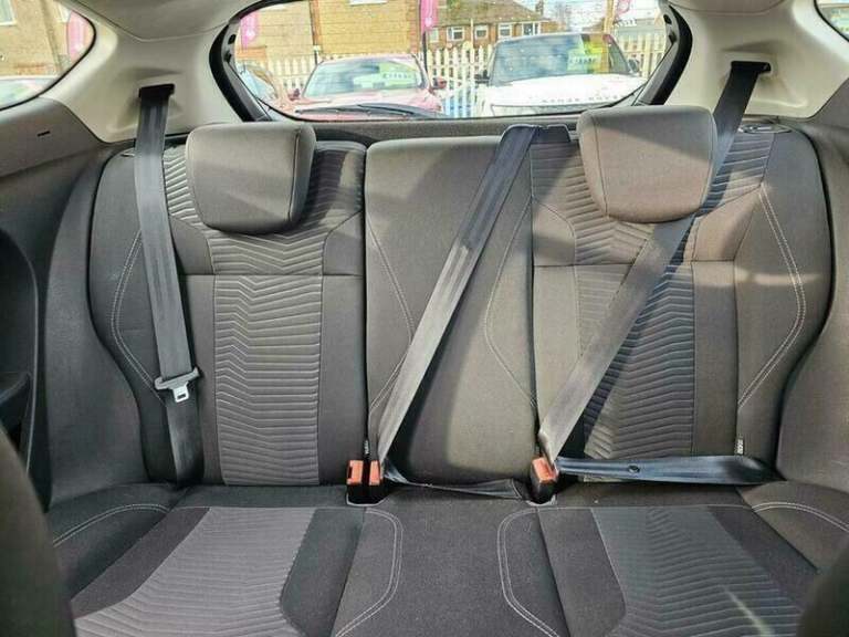 2015 Ford Fiesta 1.25 Zetec Euro 6 3dr HATCHBACK Petrol Manual