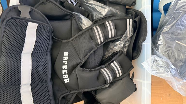 3Vest ,HAPBEAR Ankle/Wrist Weights - 3kg and 5kg Pairs, As Good As New