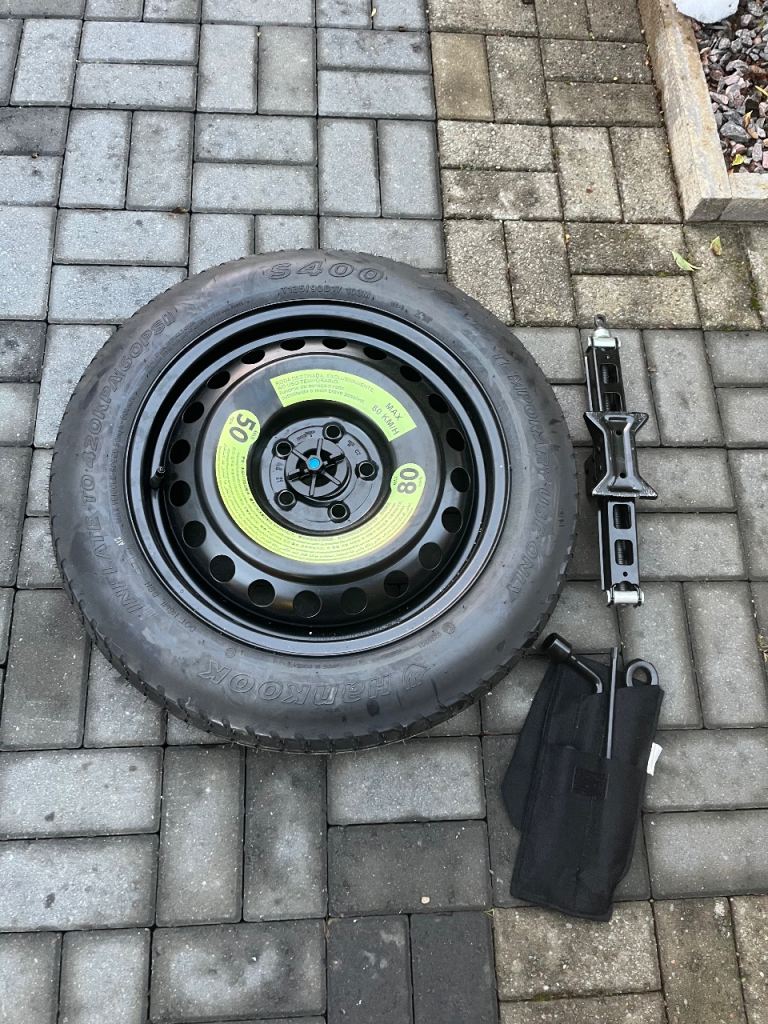 Hankook S400 T135/90D17 Space Saver Spare Wheel Kit
