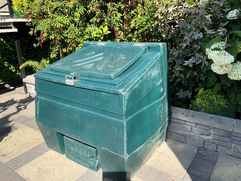 Large Green Plastic Compost Bin – Fair Condition