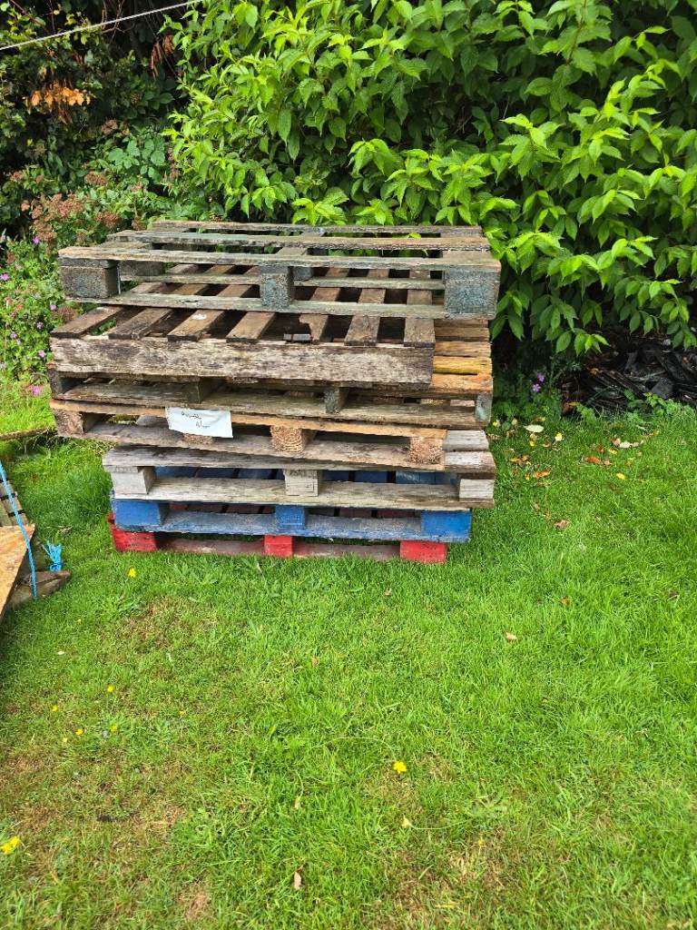 Free pallets for uplift.