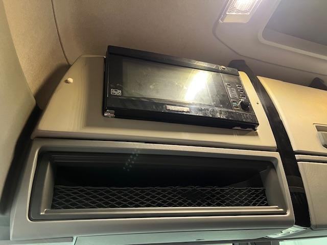 Renault T520 High 6x2 Midlift Tractor Unit