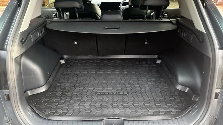 2025 Kia Sportage 1.6T GDi 207hp HEV Hybrid 3 5dr Auto with Nav  Rea Hybrid