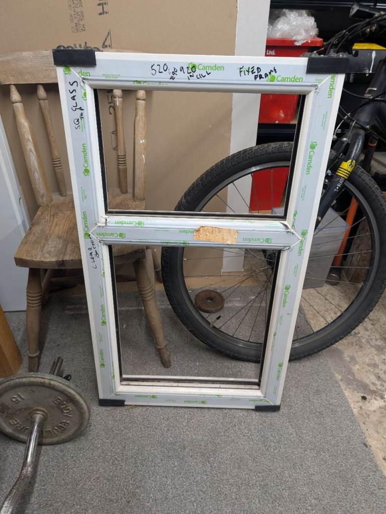 Fixed uPVC window 520mm x 890mm