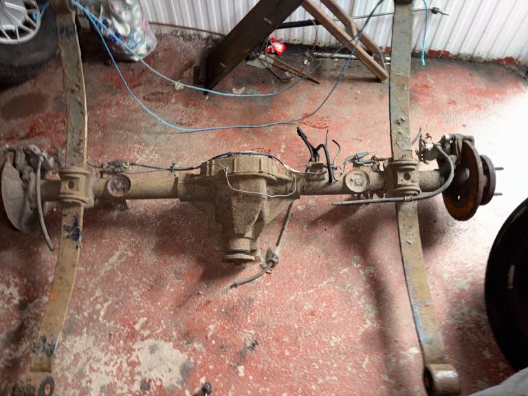 Rear diff axel and running gear