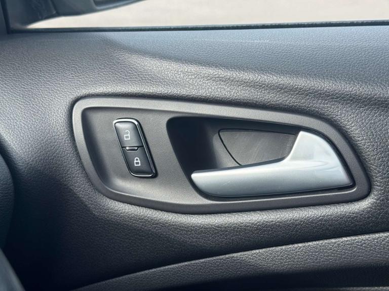 2014 Ford Kuga 2.0 Kuga Titanium 4x2 TDCi 5dr - NATIONAL DELIVERY* SUV Diesel Manual