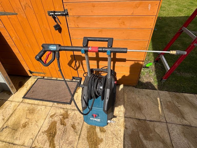 Erbauer 2400 w