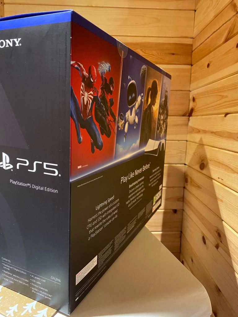 PlayStation 5 Digital Edition (Model Group – Slim) 825GB - White / Black